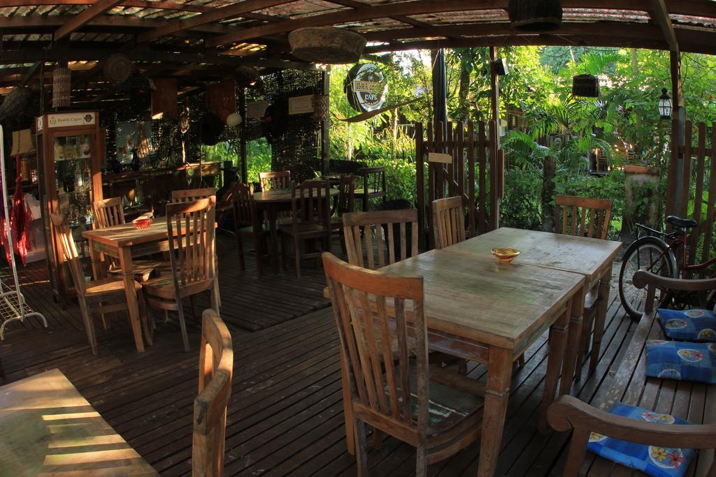 Cafe Inn 3*
